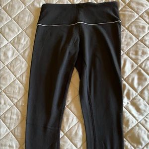 Lulu leggings size 4